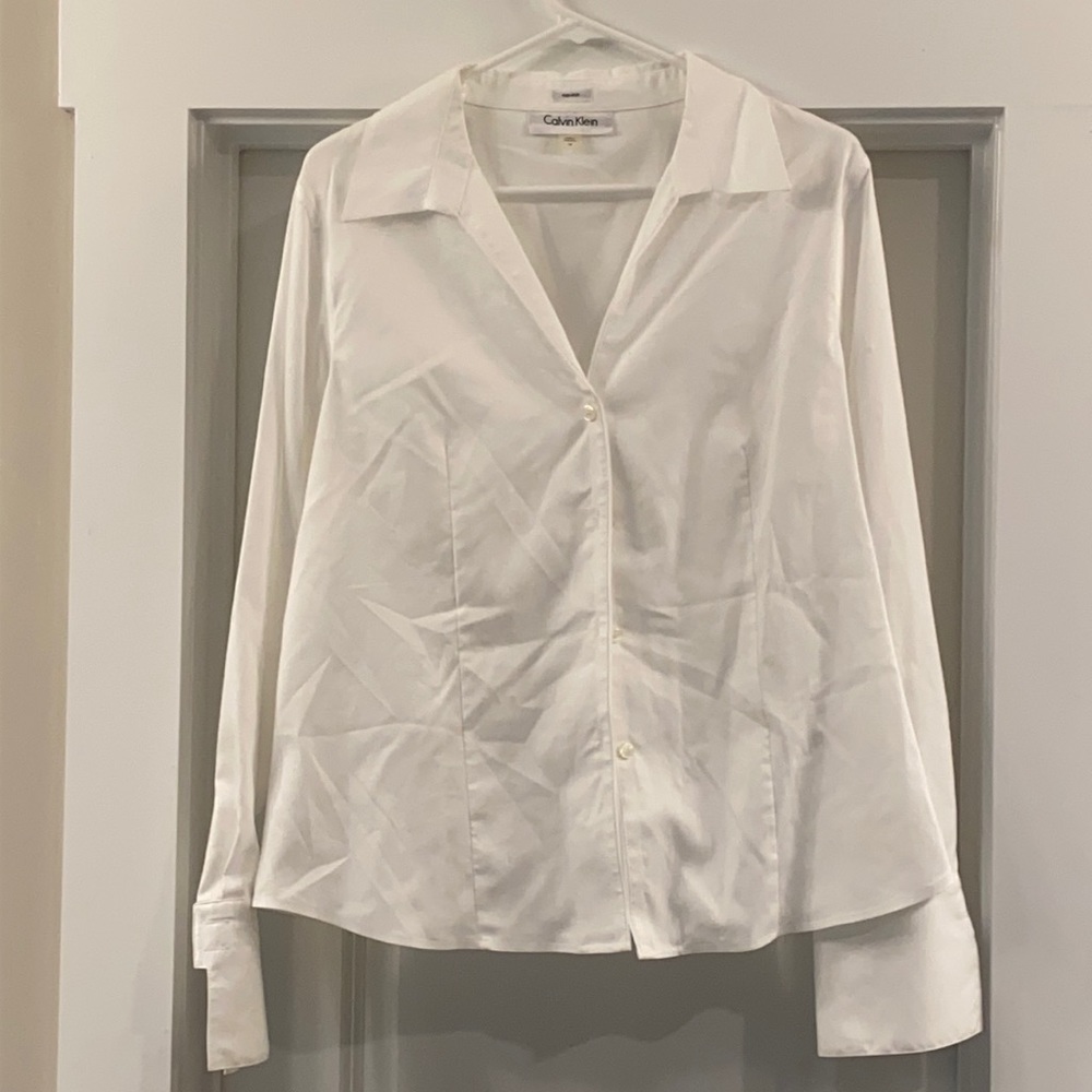 White long sleeve dress shirt